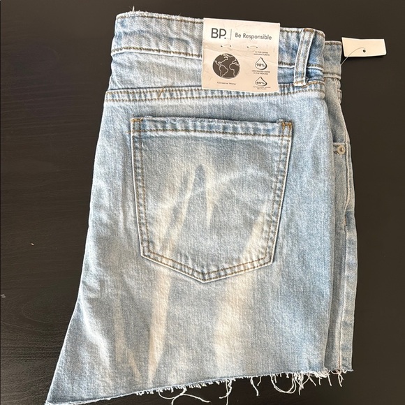 BP by Nordstrom High Waist Cutoff Jean Shorts w/ button fly. Sz 34 (14-16) - Picture 4 of 7